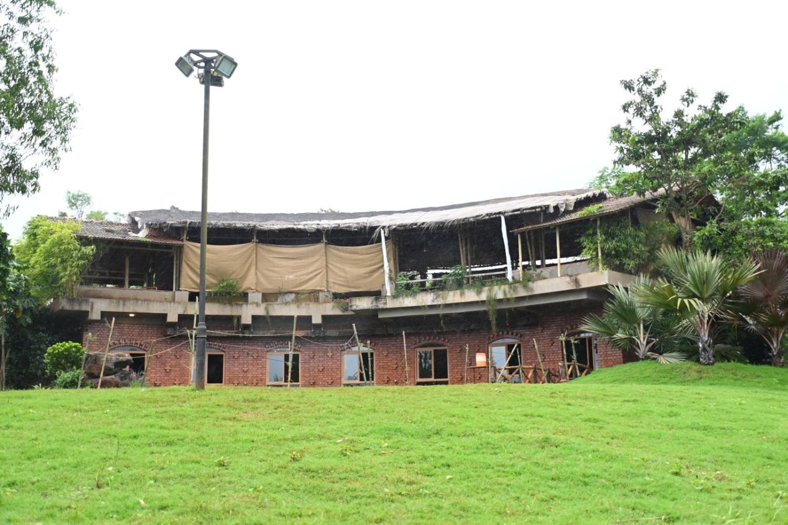 Bamboo And Bricks Resort Welhe Exterior photo