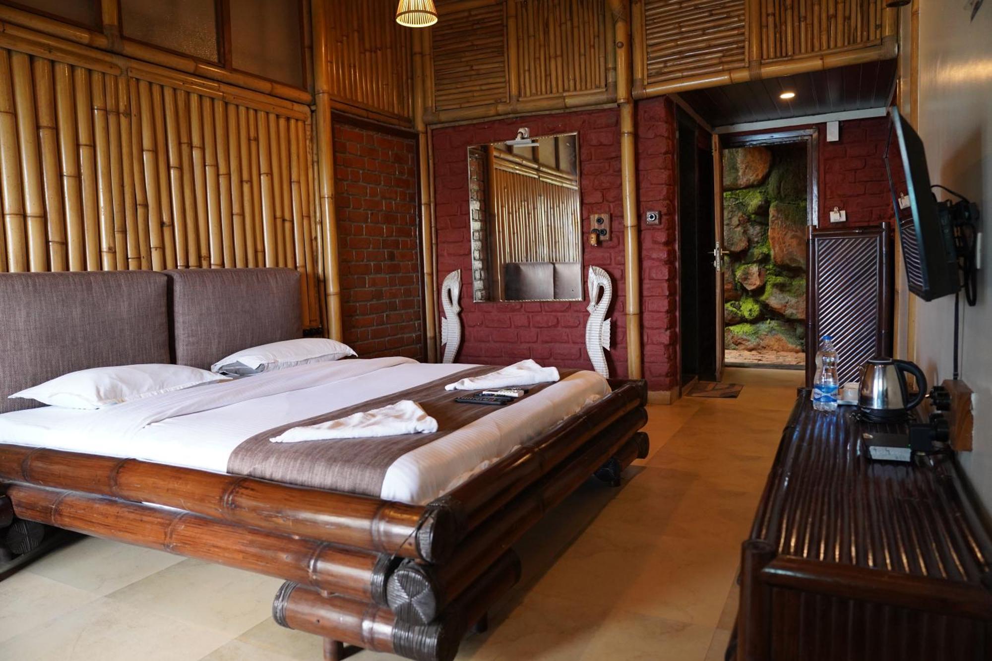Bamboo And Bricks Resort Welhe Exterior photo