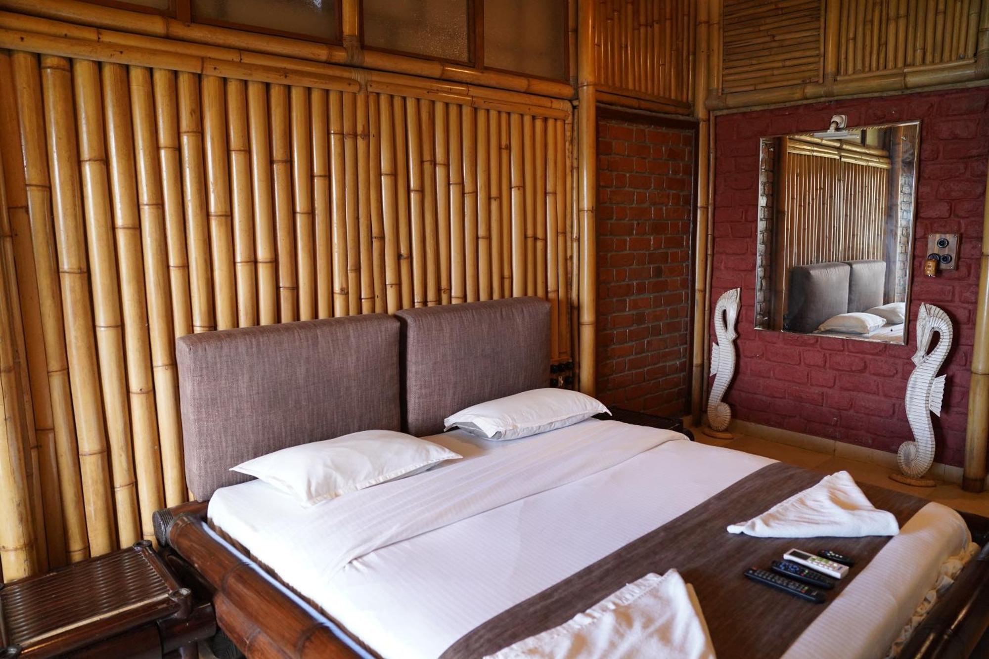 Bamboo And Bricks Resort Welhe Exterior photo