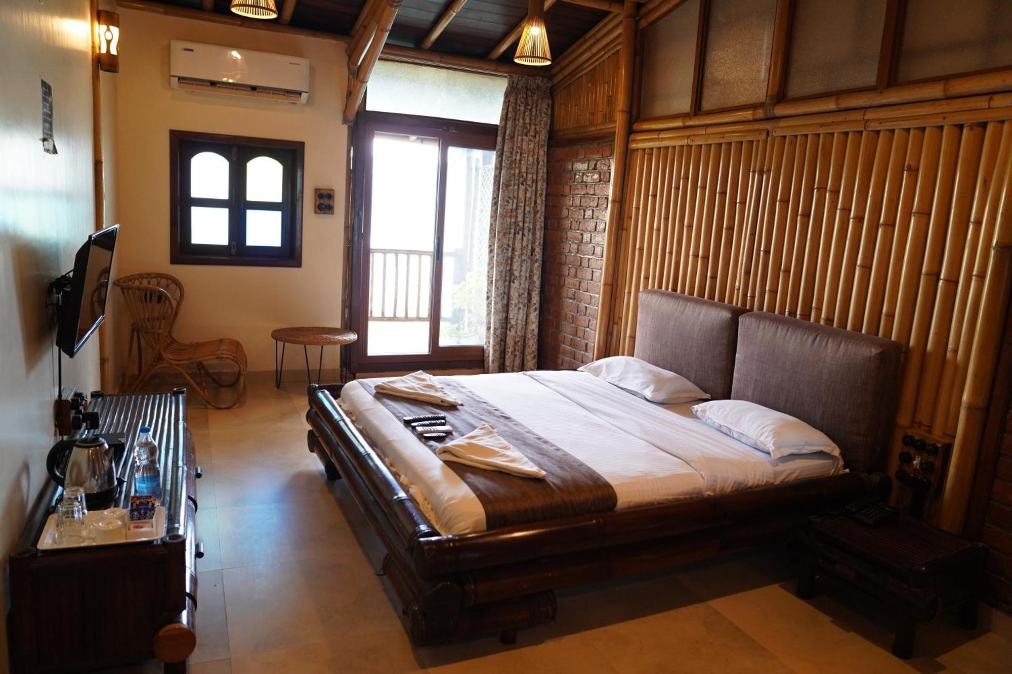Bamboo And Bricks Resort Welhe Exterior photo