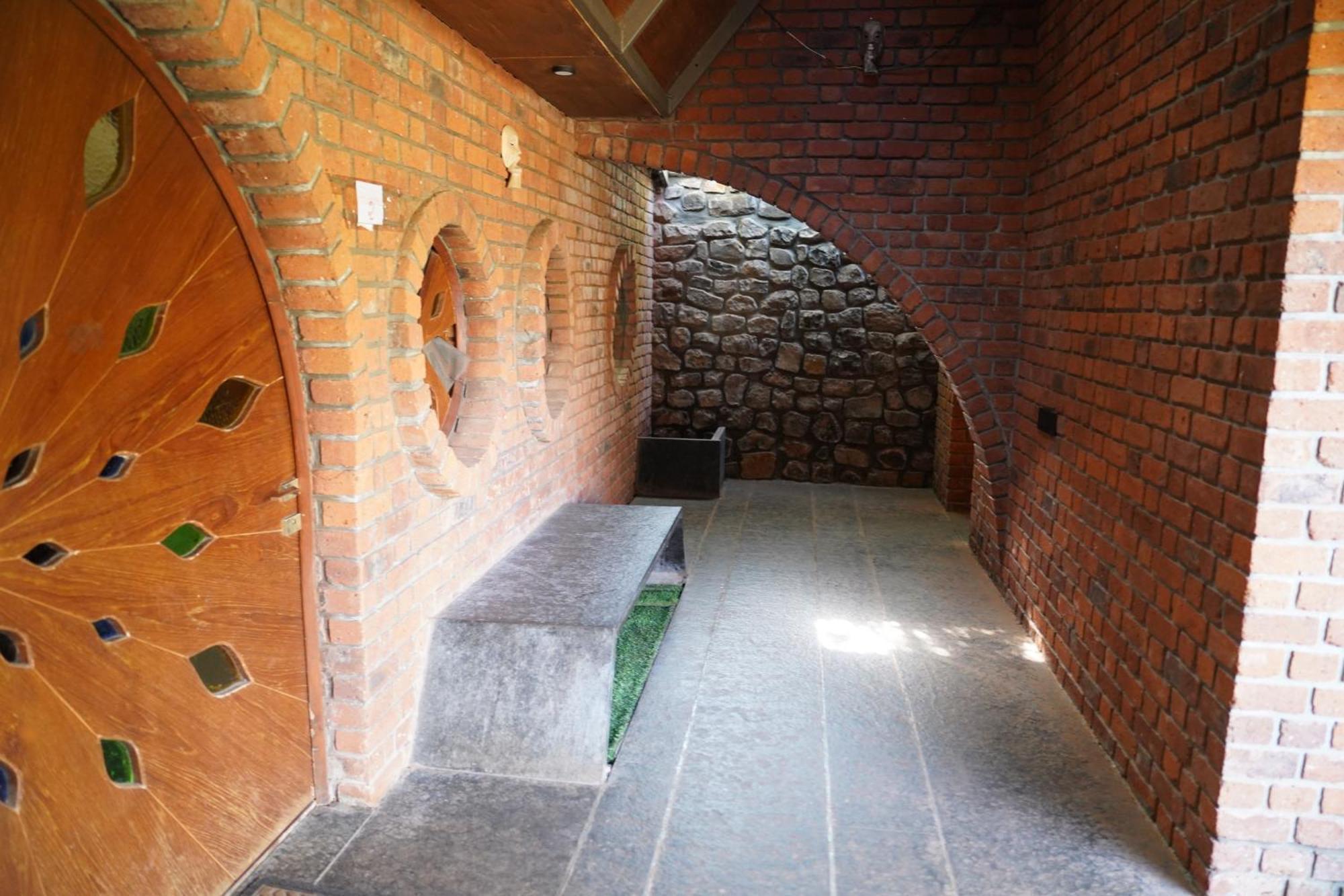 Bamboo And Bricks Resort Welhe Exterior photo